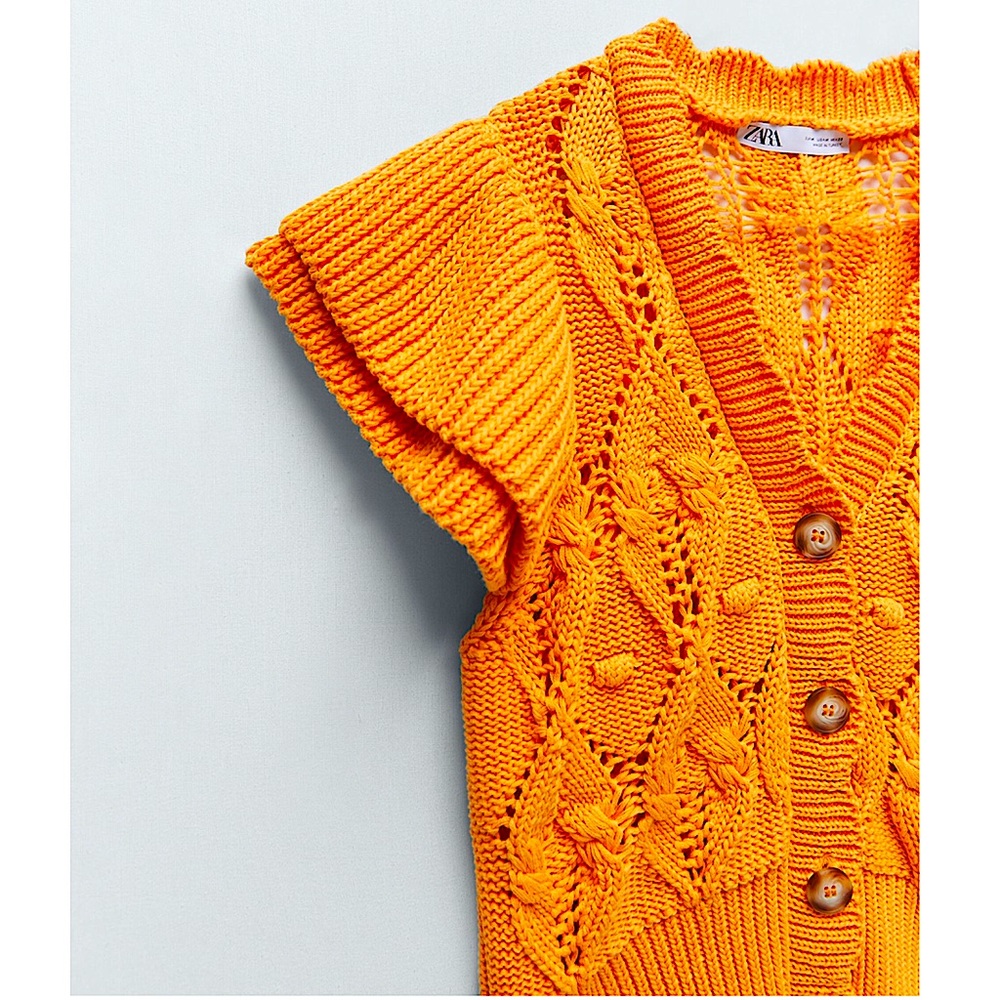 ZARA Knit Vest With Ruffles - Picture 9 of 9